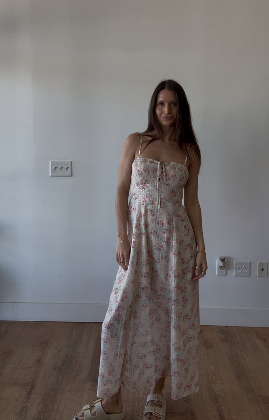 Emma Falls In Love Midi