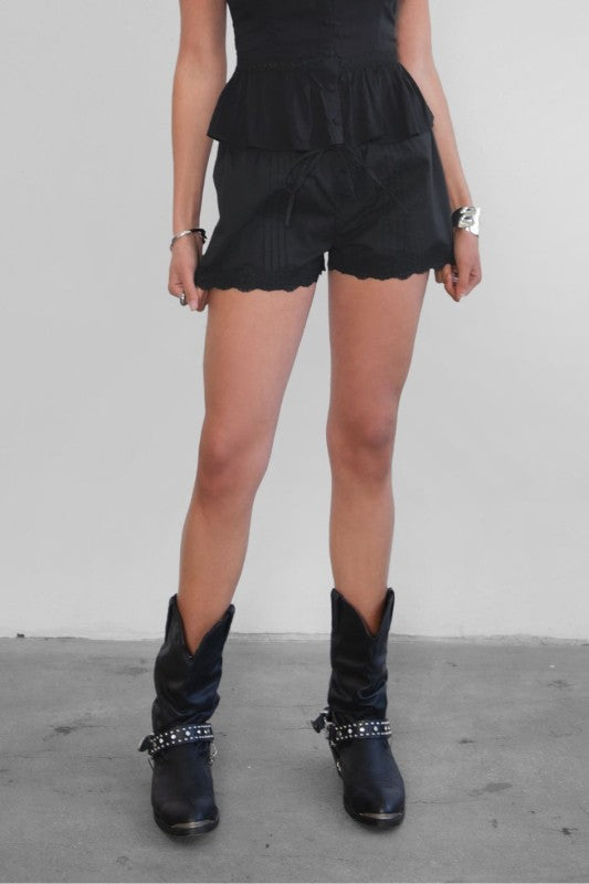 Danny Lace Tie Short
