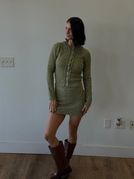 Pistacchio Boucle Sweater Skit Set