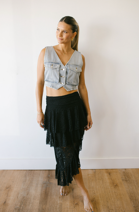 Countryside Lace Asymmetrical Skirt in Black